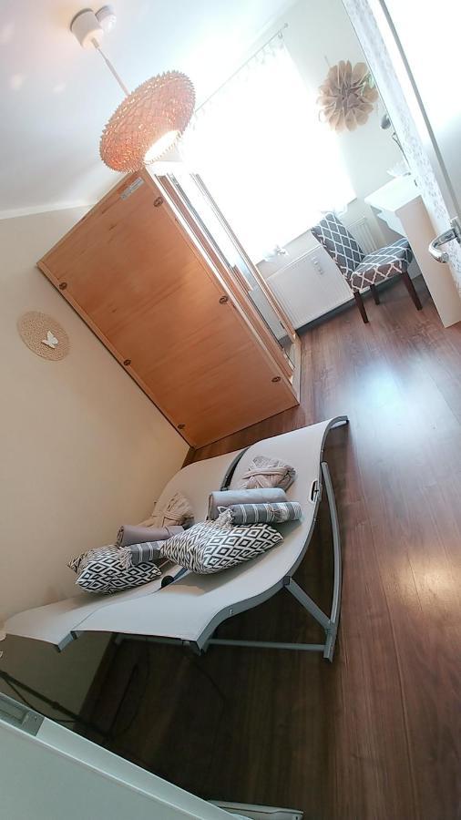Wohlfuehlzeit Im Zittauer Gebirge Apartment Exterior foto